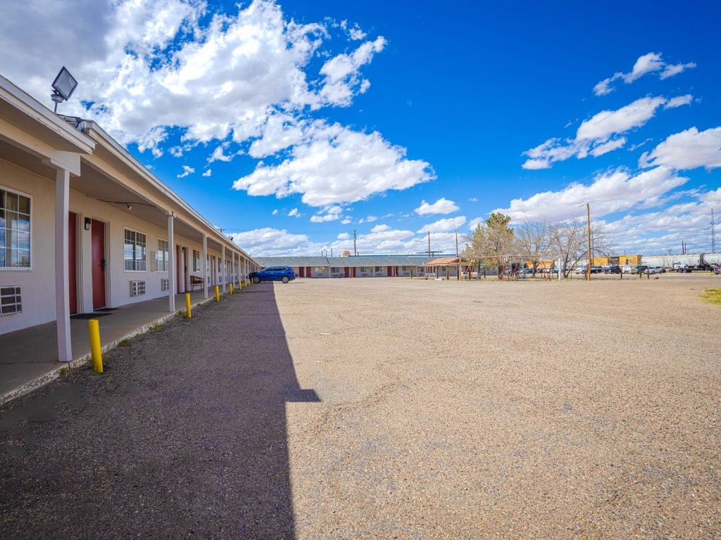the holiday motel nm1 the holiday motel nm1